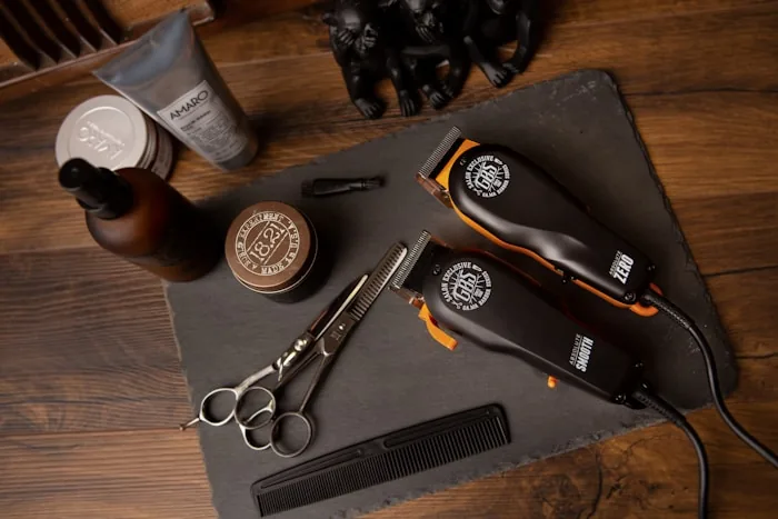 Corte clássico masculino na Barbearia Nobre, Lisboa